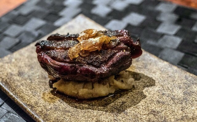 予約の取れない超人気店として、都市伝説化中の「Comptoir Feu」が、一日限りで東京・渋谷に出現｜EAT