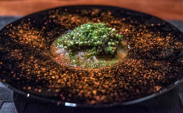 予約の取れない超人気店として、都市伝説化中の「Comptoir Feu」が、一日限りで東京・渋谷に出現｜EAT