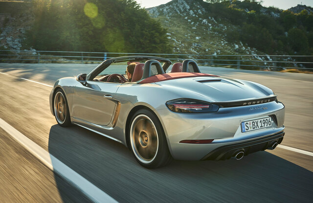 ポルシェ ボクスター誕生25周年を記念した、全世界1250台のみの限定車が登場|Porsche ポルシェ ボクスター誕生25周年を記念した、全世界1250台のみの限定車が登場|Porsche
