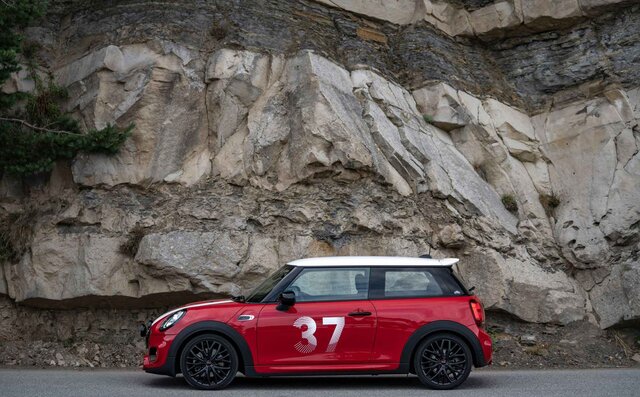 ミニにモンテカルロを制した伝説のラリードライバーにインスパイアされた限定車が登場|MINI ミニにモンテカルロを制した伝説のラリードライバーにインスパイアされた限定車が登場|MINI