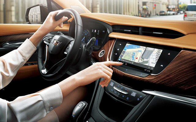 キャデラックXT6に新色ボディカラーが追加｜CADILLAC