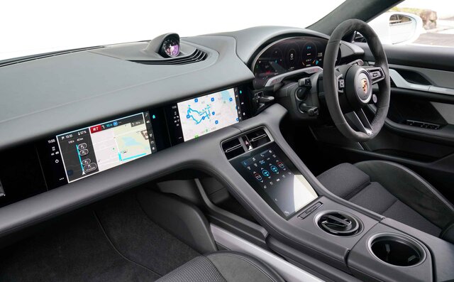 自動車好きにとっても楽しめるBEV──ポルシェ タイカン4Sに試乗|Porsche 自動車好きにとっても楽しめるBEV──ポルシェ タイカン4Sに試乗|Porsche