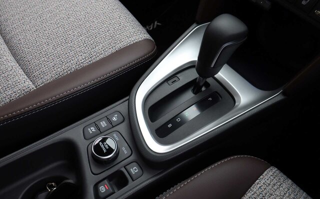 新型トヨタ ヤリスクロスのハイブリッドとガソリンに試乗|TOYOTA 新型トヨタ ヤリスクロスのハイブリッドとガソリンに試乗|TOYOTA