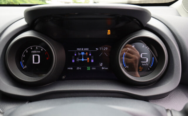 新型トヨタ ヤリスクロスのハイブリッドとガソリンに試乗|TOYOTA 新型トヨタ ヤリスクロスのハイブリッドとガソリンに試乗|TOYOTA