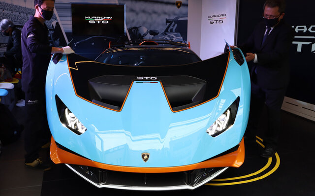 レース仕様直系の公道モデル ランボルギーニ「ウラカンSTO」 その開発に携わったキーパーソンにインタビュー|Lamborghini レース仕様直系の公道モデル ランボルギーニ「ウラカンSTO」 その開発に携わったキーパーソンにインタビュー|Lamborghini
