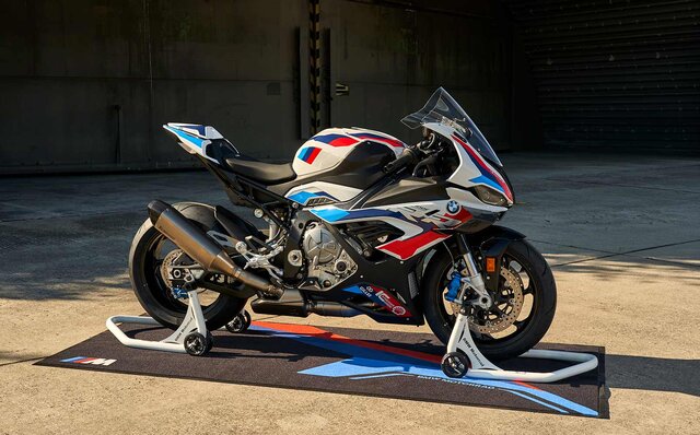 BMW、バイク初のMモデル「M 1000 RR」を発売|BMW BMW、バイク初のMモデル「M 1000 RR」を発売|BMW