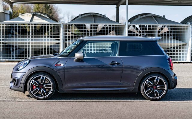 世界最速のMINIをオマージュした限定モデルが登場|MINI 世界最速のMINIをオマージュした限定モデルが登場|MINI