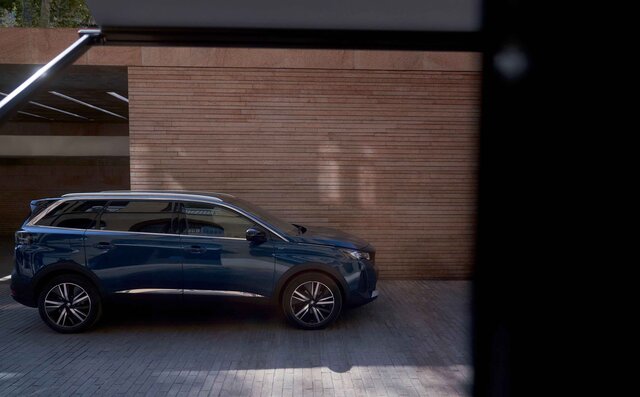 よりモダンに、よりスタイリッシュに。5008がフェイスリフト|Peugeot よりモダンに、よりスタイリッシュに。5008がフェイスリフト|Peugeot