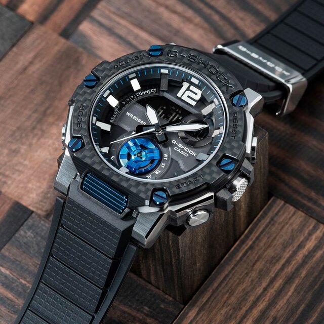 Gショック新作。ユーティリティカラーの「GST-B300」3機種が登場｜G-SHOCK