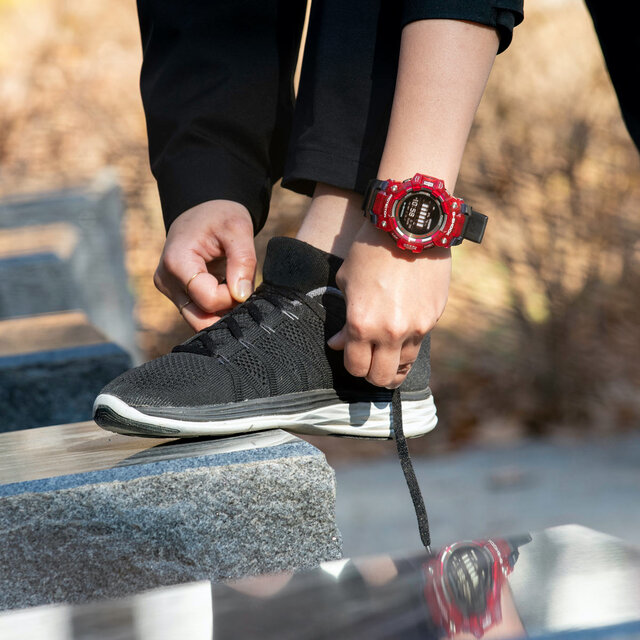 「G-SQUAD GBD-100」にビビッドな配色の3機種がラインナップ｜G-SHOCK