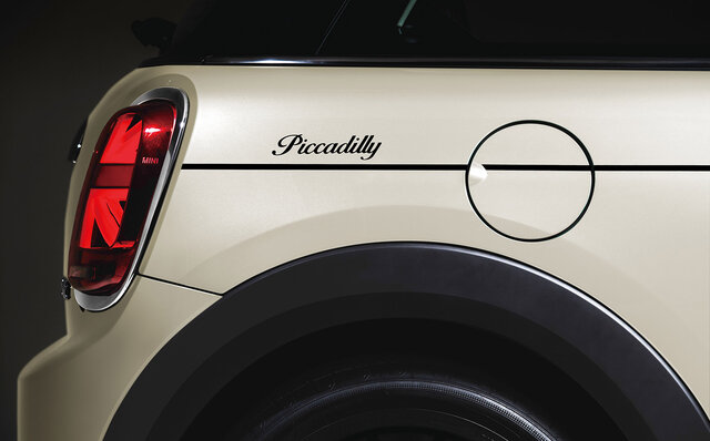 MINIに往年の名車の名を冠した限定車が登場｜MINI