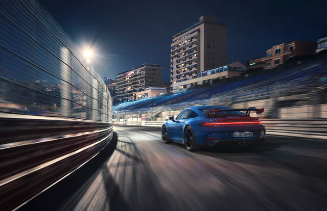 ニュル7分切りを記録──ポルシェ、レーステクノロジー満載の新型「911 GT3」発表｜Porsche