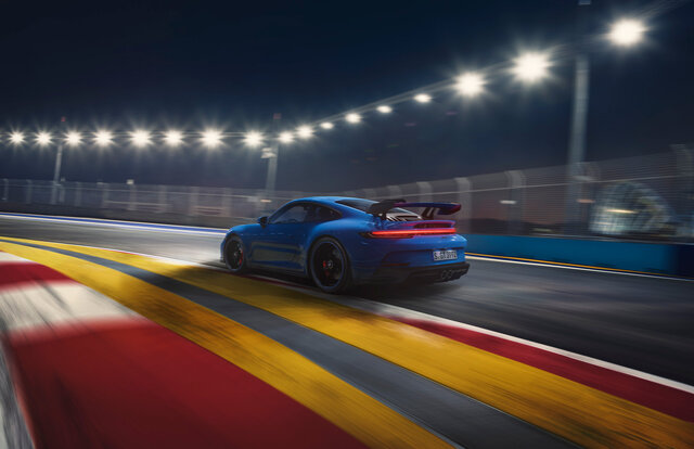ニュル7分切りを記録──ポルシェ、レーステクノロジー満載の新型「911 GT3」発表｜Porsche