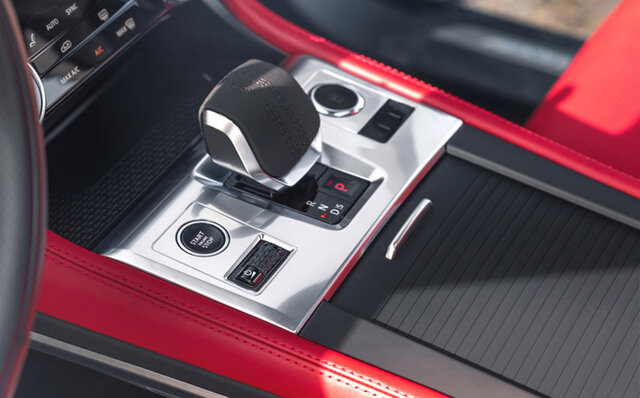 内外のデザインを大幅に刷新したジャガー Fペイス2021年モデルが登場｜Jaguar 