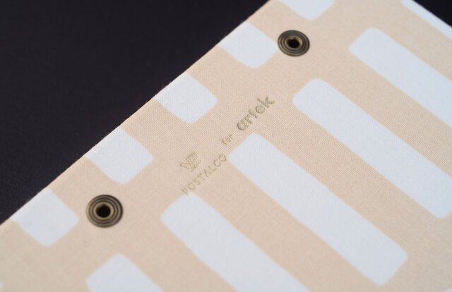 アルヴァ・アアルトの「シエナ」の新色を纏ったスナップパッドが登場|Artek アルヴァ・アアルトの「シエナ」の新色を纏ったスナップパッドが登場|Artek