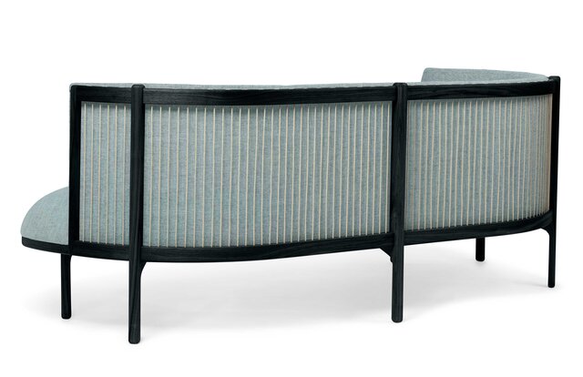 会話が弾むアシンメトリーなソファ RF1903 |CARL HANSEN & SØN 会話が弾むアシンメトリーなソファ RF1903 |CARL HANSEN & SØN