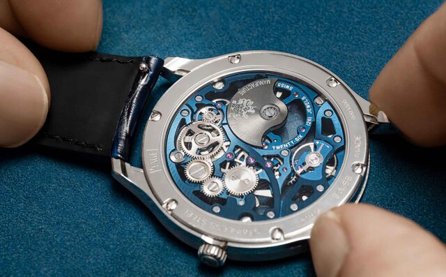 「極薄型ケースに精緻なスケルトンムーブメントを搭載した新作「ピアジェ ポロ スケルトン」｜PIAGET