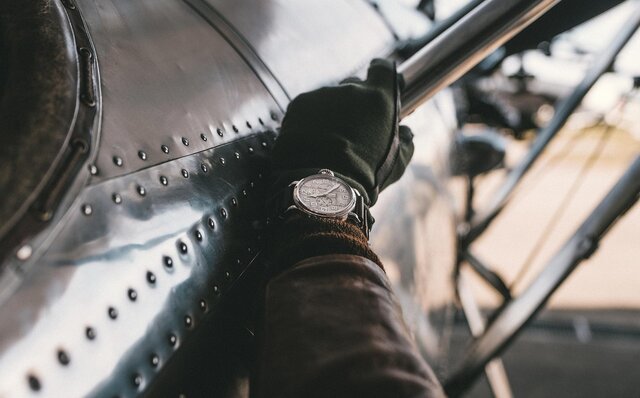 ヴィンテージ航空機のデザインにインスピレーションを得た「パイロット タイプ20 クロノグラフ シルバー」｜ZENITH