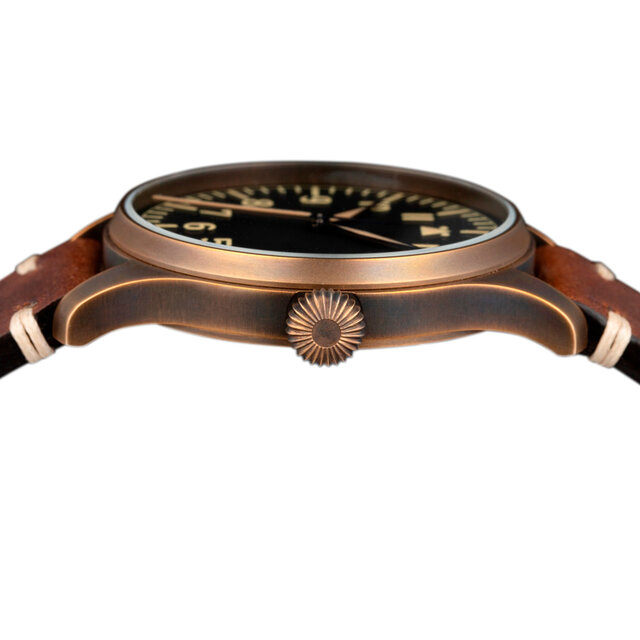 ドイツウオッチらしい実剛健な機能美を備えた新作「フリーガー ブロンズ ヴィンテージ」｜STOWA