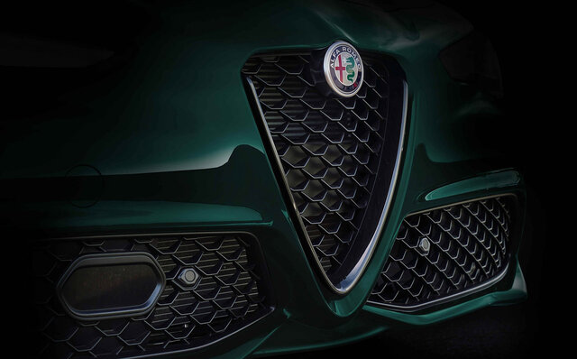 ヴィスコンティ家から着想を得たエレガントなグリーンを纏う、アルファロメオ ジュリアの限定車が登場｜Alfa Romeo