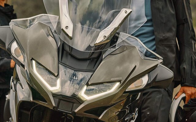 40年以上の歴史を誇るBMW製ツアラーモデルの最新型「R 1250 RT」がデビュー｜BMW