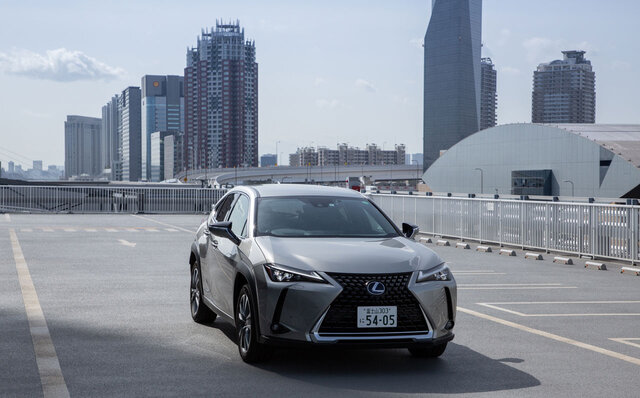 日本的ともいえるEVの現在形がよく分かる──レクサスUX300eに試乗|LEXUS 日本的ともいえるEVの現在形がよく分かる──レクサスUX300eに試乗|LEXUS