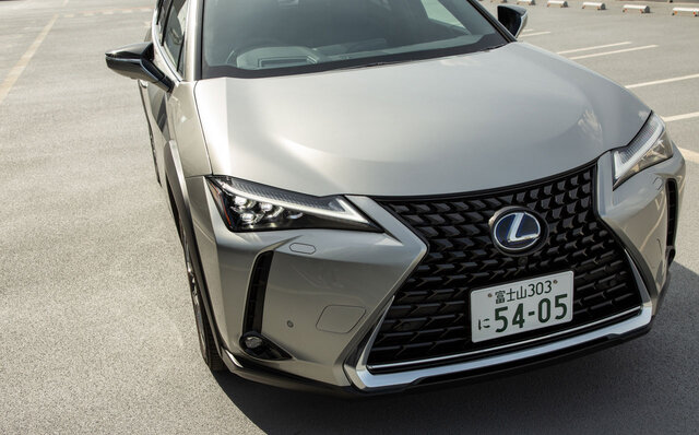 日本的ともいえるEVの現在形がよく分かる──レクサスUX300eに試乗|LEXUS 日本的ともいえるEVの現在形がよく分かる──レクサスUX300eに試乗|LEXUS