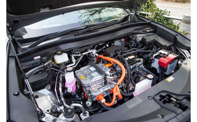 日本的ともいえるEVの現在形がよく分かる──レクサスUX300eに試乗|LEXUS 日本的ともいえるEVの現在形がよく分かる──レクサスUX300eに試乗|LEXUS