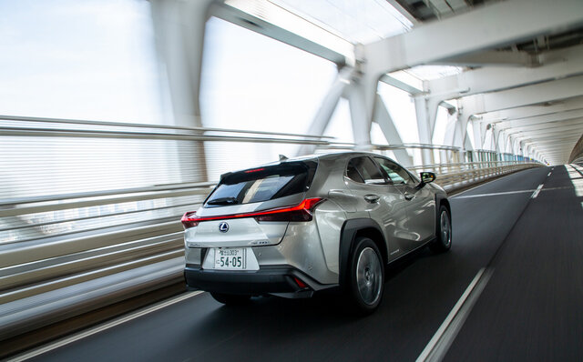 日本的ともいえるEVの現在形がよく分かる──レクサスUX300eに試乗|LEXUS 日本的ともいえるEVの現在形がよく分かる──レクサスUX300eに試乗|LEXUS