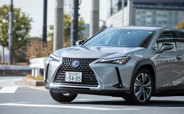 日本的ともいえるEVの現在形がよく分かる──レクサスUX300eに試乗|LEXUS 日本的ともいえるEVの現在形がよく分かる──レクサスUX300eに試乗|LEXUS