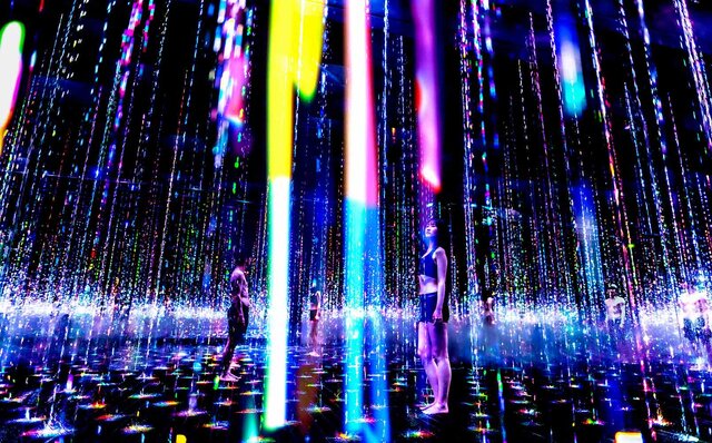 サウナでアートを“浴びる”。チームラボの新しい展覧会|ART サウナでアートを“浴びる”。チームラボの新しい展覧会|ART