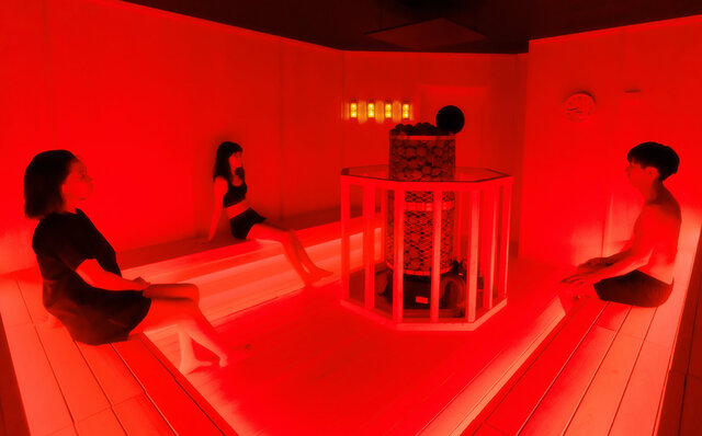 サウナでアートを“浴びる”。チームラボの新しい展覧会｜ART