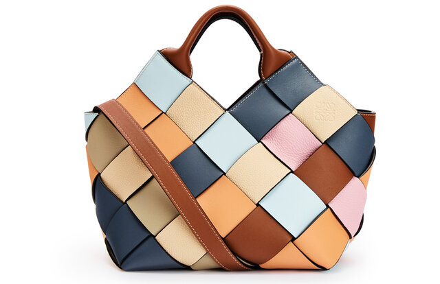 ロエベが余剰レザーを判読ラフで仕上げたバスケット バッグを制作｜LOEWE