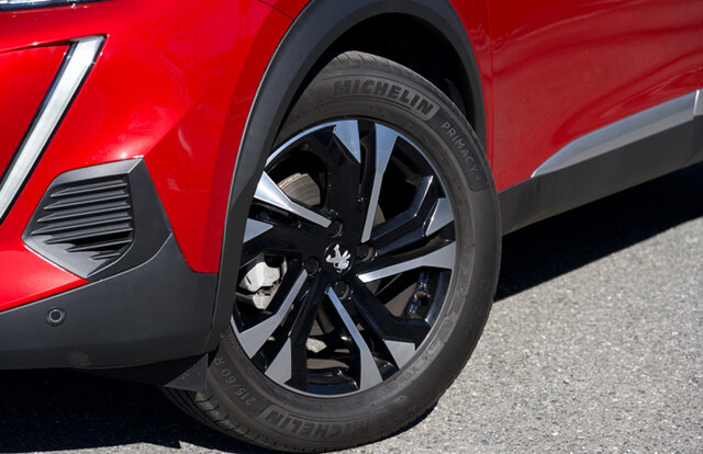 激戦区であるコンパクトSUV市場にプジョーが投入した「2008」に試乗|PEUGEOT 激戦区であるコンパクトSUV市場にプジョーが投入した「2008」に試乗|PEUGEOT