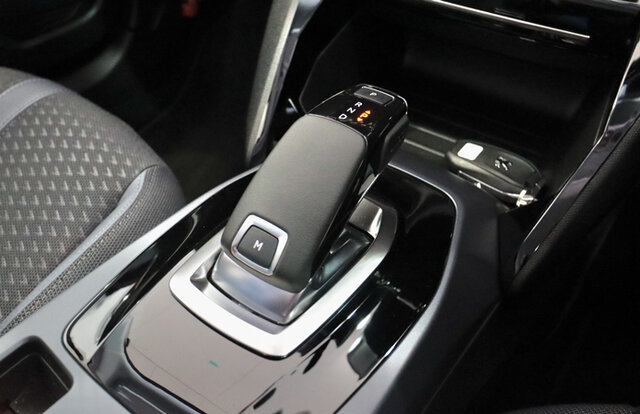 激戦区であるコンパクトSUV市場にプジョーが投入した「2008」に試乗|PEUGEOT 激戦区であるコンパクトSUV市場にプジョーが投入した「2008」に試乗|PEUGEOT