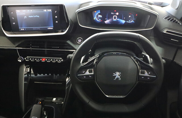 激戦区であるコンパクトSUV市場にプジョーが投入した「2008」に試乗|PEUGEOT 激戦区であるコンパクトSUV市場にプジョーが投入した「2008」に試乗|PEUGEOT