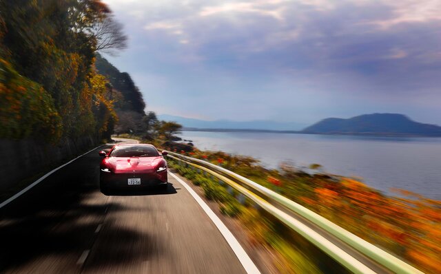 フェラーリ ローマに試乗──まさに「イブニングドレスに身を包んだF1マシン」そのものだった｜Ferrari