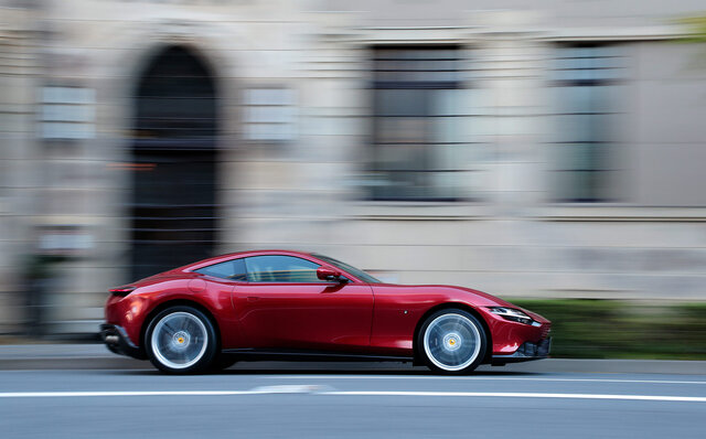 フェラーリ ローマに試乗──まさに「イブニングドレスに身を包んだF1マシン」そのものだった｜Ferrari