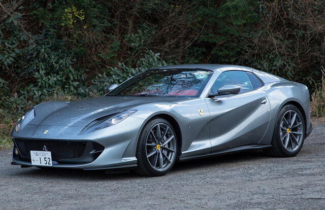 精密な12気筒の魅力を味わいたいという人に──フェラーリ812GTSに試乗｜Ferrari