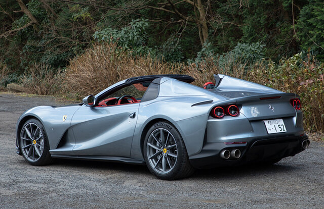 精密な12気筒の魅力を味わいたいという人に──フェラーリ812GTSに試乗｜Ferrari