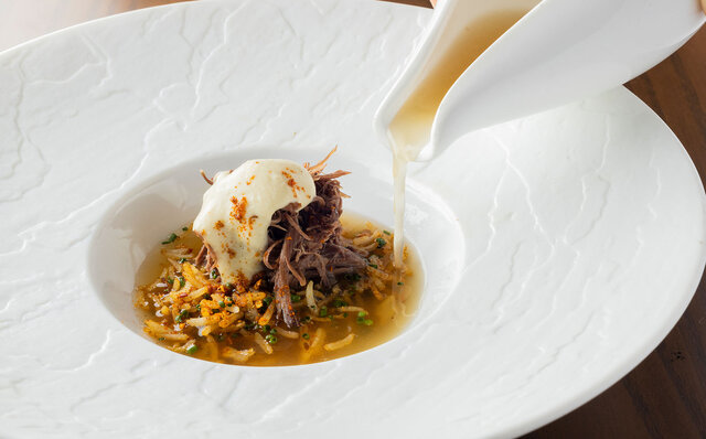 食通たちが、東京・渋谷に集結。超予約困難店「Comptoir Feu」鬼才シェフによる1日限りのイノベーティブ・フレンチ｜EAT