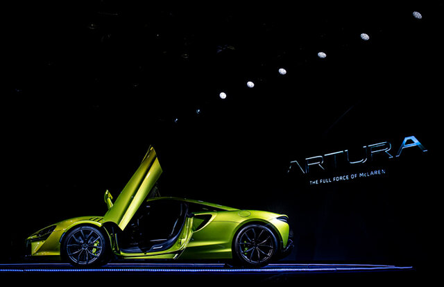 マクラーレン、新型ハイブリッドのアルトゥーラをジャパンプレミア｜McLaren