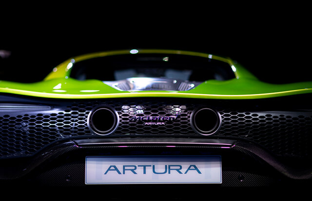 マクラーレン、新型ハイブリッドのアルトゥーラをジャパンプレミア｜McLaren