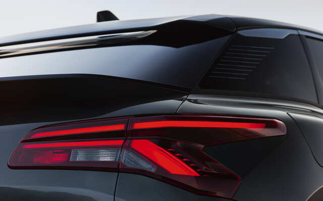 シトロエン、フラッグシップモデルのC5 Xをワールドプレミア｜Citroën