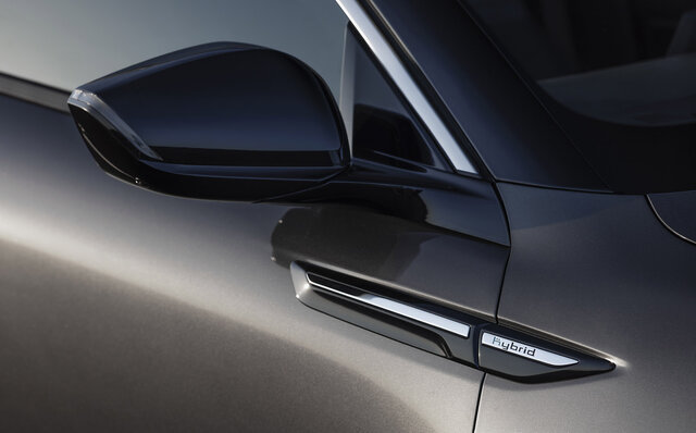 シトロエン、フラッグシップモデルのC5 Xをワールドプレミア｜Citroën