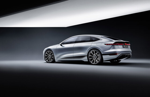 アウディ、電気自動車のA6 e-tronコンセプトを発表｜Audi