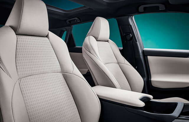 大きく若返りが図られた新型トヨタ カローラに試乗|Toyota 大きく若返りが図られた新型トヨタ カローラに試乗|Toyota
