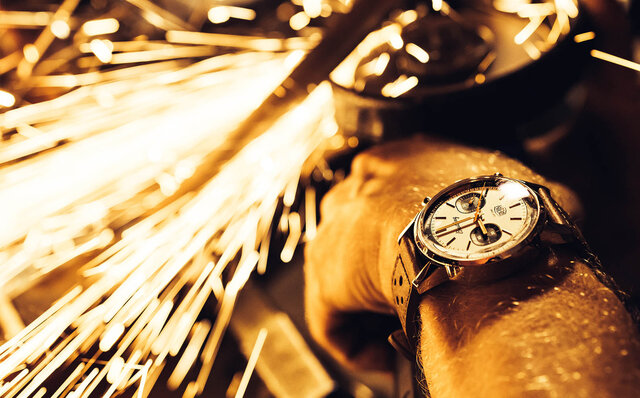 ラギッドでレトロな限定モデル「トップタイム デウス リミテッド エディション」|BREITLING ラギッドでレトロな限定モデル「トップタイム デウス リミテッド エディション」|BREITLING