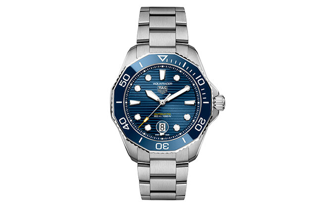 伝統を継承しながら、ジオメトリックなデザインにアップデート。「アクアレーサー プロフェッショナル300」｜TAG HEUER