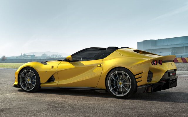 フェラーリ、最新リミテッドエディション･スペシャルシリーズ「812コンペテツィオーネ」「812コンペテツィオーネA」を発表｜Ferrari